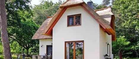 Außenseite Ferienhaus [Sommer]