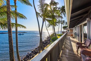 Relax on the Lanai