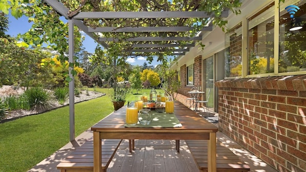 Garden Views | Outdoor Entertaining 