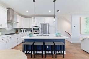 Oceanwalk 1 kitchen