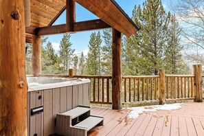 Hot tub