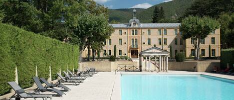 Holiday Home Swimming Pool