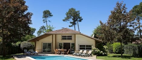 Extérieur maison de vacances [été]