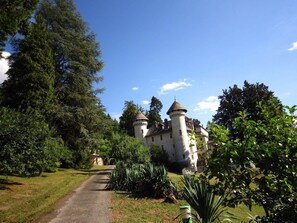 Außenseite Ferienhaus [Sommer]