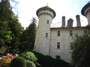 Außenseite Ferienhaus [Sommer]