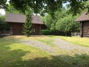 Außenseite Ferienhaus [Sommer]