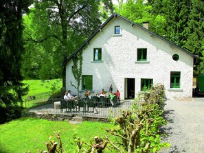 Extérieur maison de vacances [été]