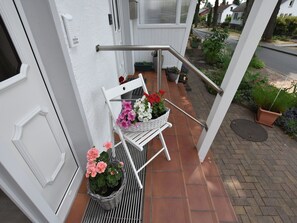 Entrance / Reception