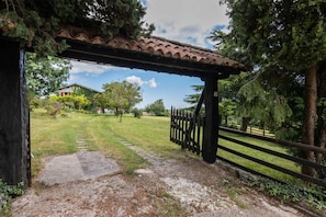 Entrance / Reception