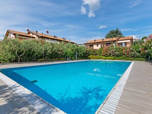 Holiday Home Swimming Pool