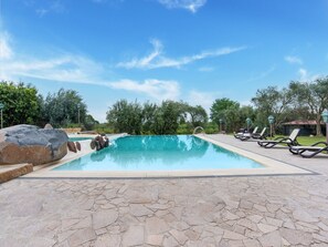 Holiday Home Swimming Pool