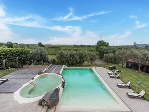 Holiday Home Swimming Pool