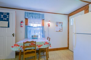 Dining area in kitchen