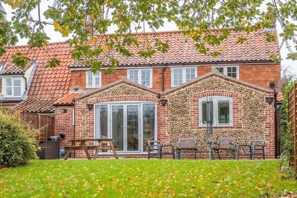 Owl Cottage, Great Snoring: The cottage from the rear elevation