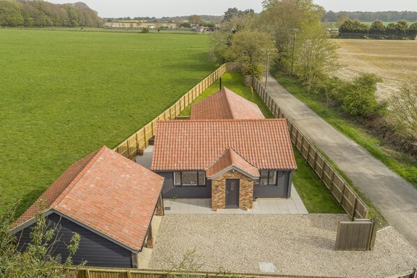 Weavers, Felbrigg:  Situated within its own private grounds