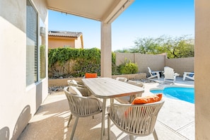 Outdoor dining