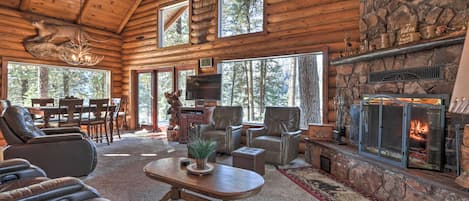 Cascade Vacation Rental | 3BR | 2BA | Step-Free Access | 1,550 Sq Ft