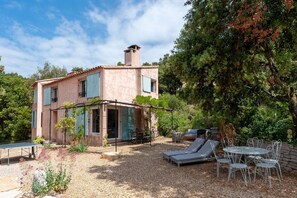 Extérieur maison de vacances [été]