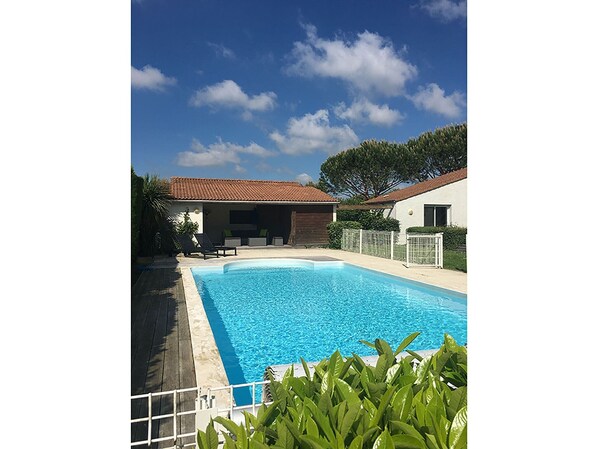 Holiday Home Swimming Pool