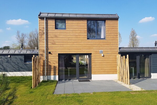 Holiday Home Exterior [summer]