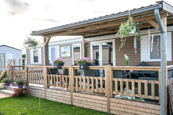 Holiday Home Exterior [summer]