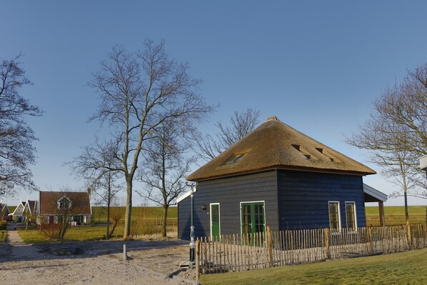 Extérieur maison de vacances [été]
