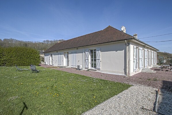 Extérieur maison de vacances [été]