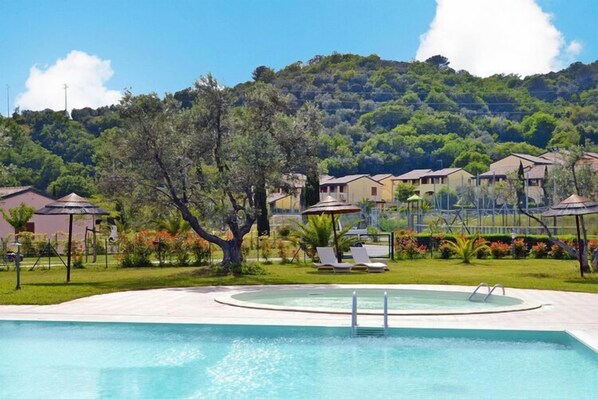 Holiday Home Swimming Pool