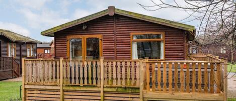 Lakeside 32 - South Lakeland Leisure Village, Carnforth