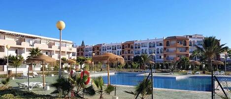 Holiday Home Swimming Pool