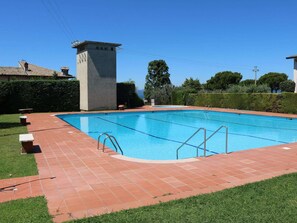 Holiday Home Swimming Pool