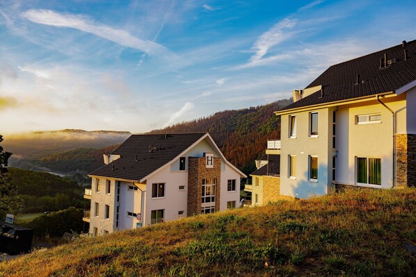Außenseite Ferienhaus [Sommer]