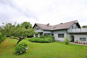 Extérieur maison de vacances [été]