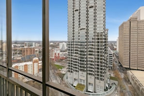 22nd Floor City Views
