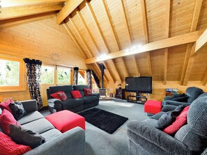 Living room | Alpine Lodge, Pentney