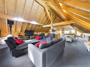 Living room | Alpine Lodge, Pentney