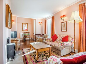 Living room | The Chantry, Garway