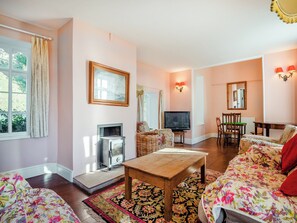 Living room | The Chantry, Garway