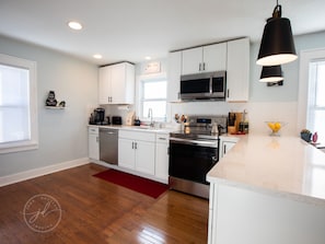 Updated kitchen with all the essentials and more.