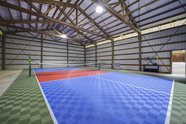 The Mountain Lodge has an indoor Pickleball court/sports badminton or Volleyball