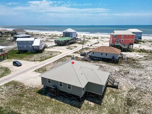 Red star marks your proximity to the beach! Beach/Gulf side