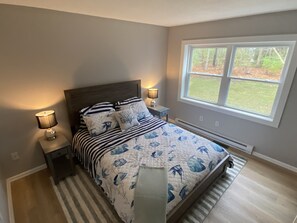 Queen bedroom 1