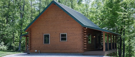 Cozy Bear Cabin