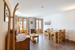 Living and dining room
