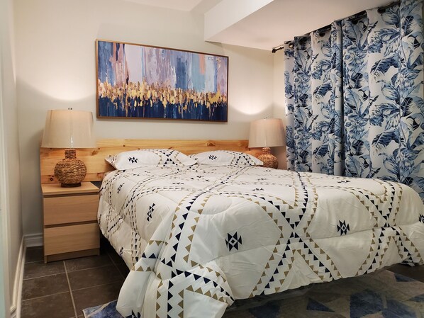 Queen Bed