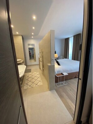 Chambre/salle de bain 