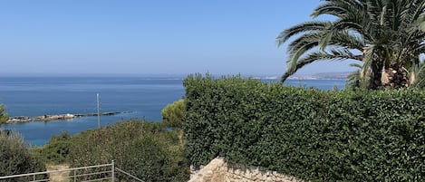 Pool and sea view