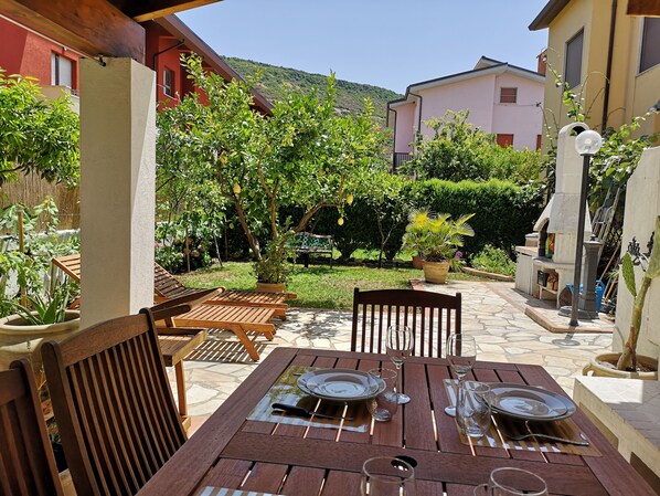 Outdoor dining