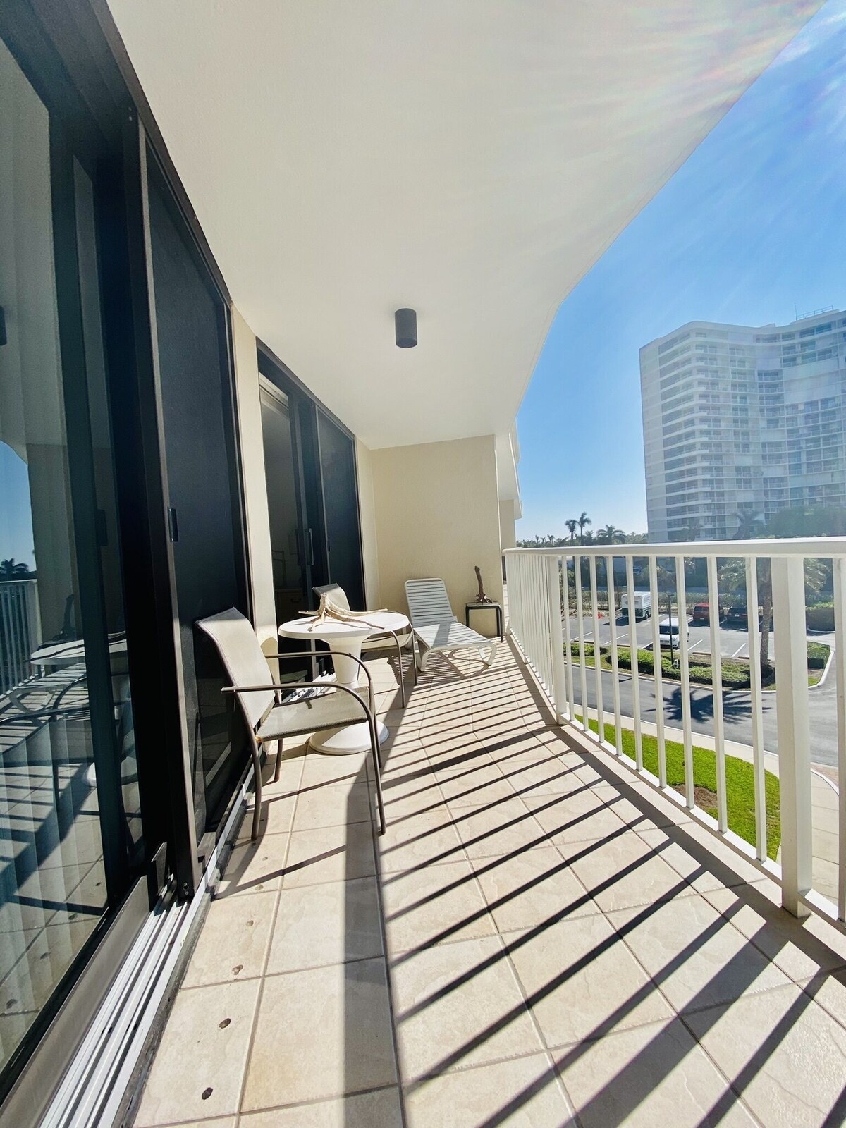 New!! Marco Island- South Seas Tower 3 Beach Condo -7 day vacays April 1-Dec 31