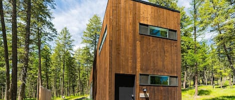 The Stillwater cabin at Stoner Creek Cabins